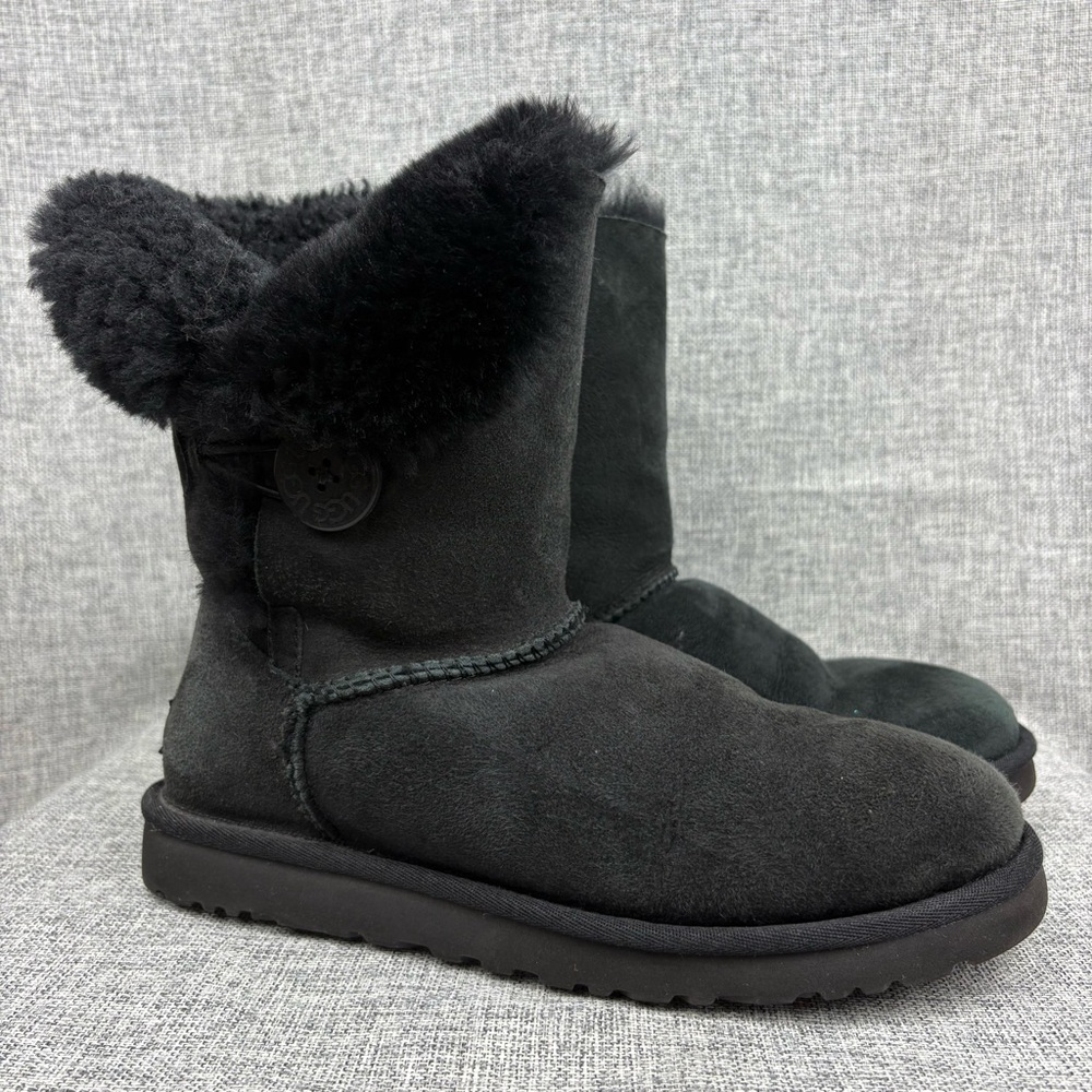 UGG Australia Bailey Button Black High Top Sheepskin Boot Size 8 Ugg Boots Boho